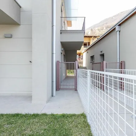 Yellow View By Halldis Appartement Gera Lario