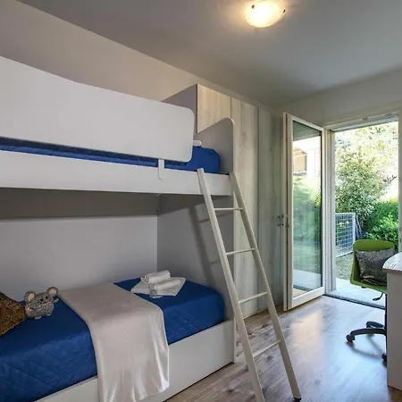 Yellow View By Halldis Apartamento