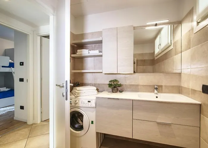 Lägenhet Yellow View By Halldis Gera Lario